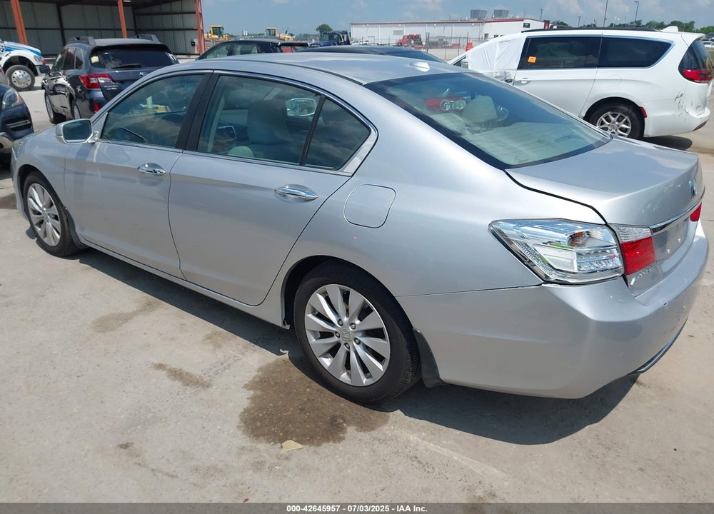2013 HONDA ACCORD VIN: 1HGCR2F84DA027473
