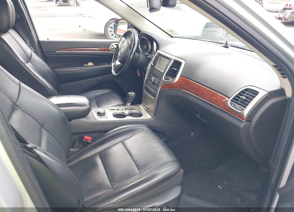 2011 JEEP GRAND CHEROKEE VIN: 1J4RR5GG4BC528147