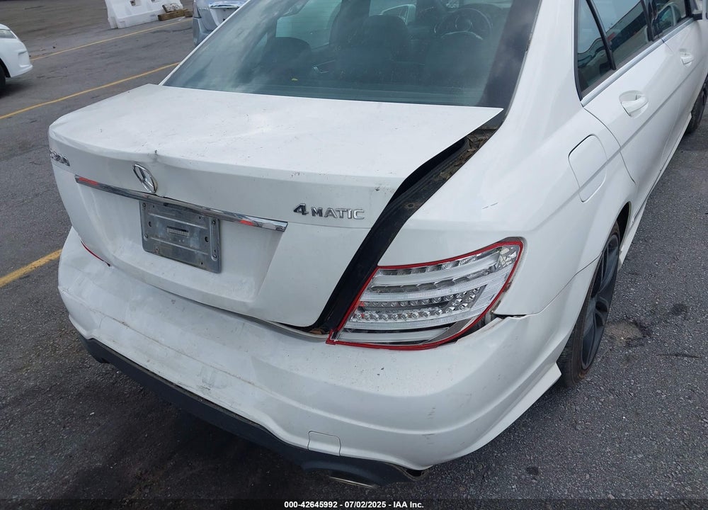 2013 MERCEDES-BENZ C CLASS VIN: WDDGF8AB8DR287316