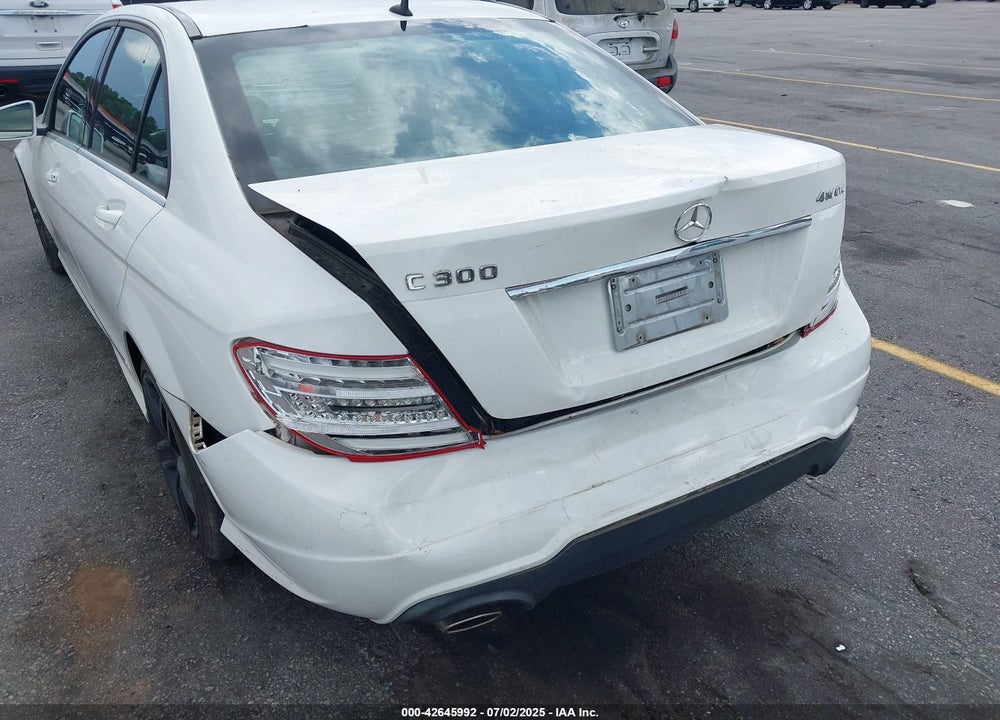 2013 MERCEDES-BENZ C CLASS VIN: WDDGF8AB8DR287316