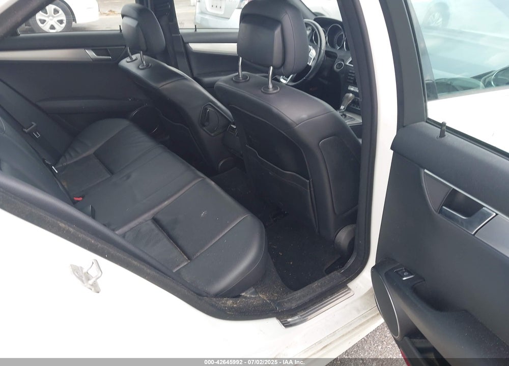 2013 MERCEDES-BENZ C CLASS VIN: WDDGF8AB8DR287316