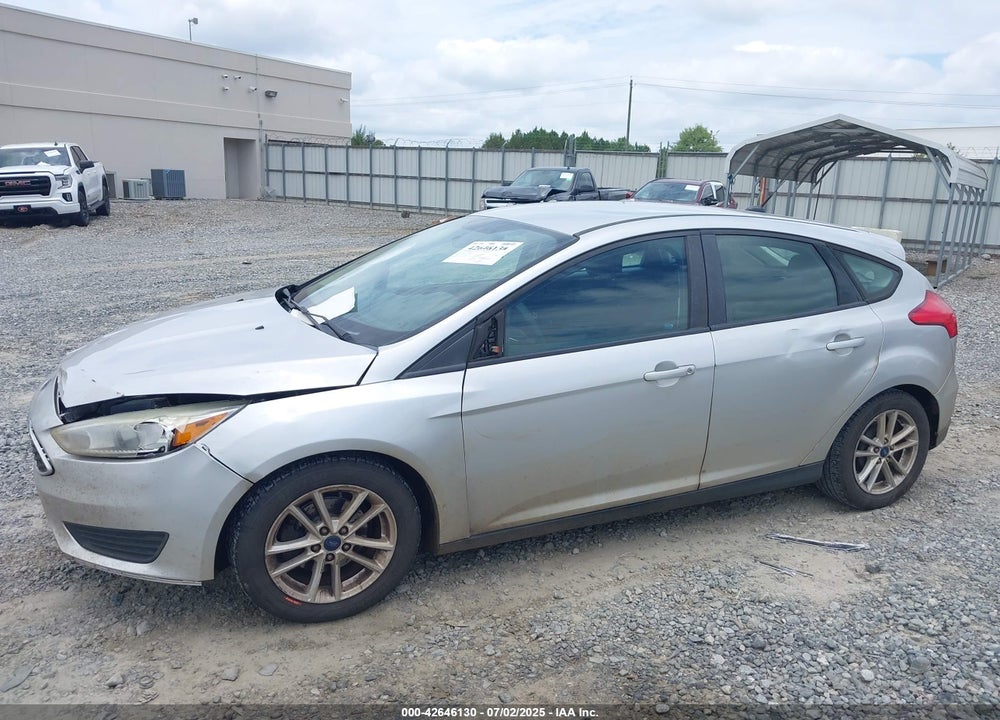 2015 FORD FOCUS SE VIN: 1FADP3K21FL277640
