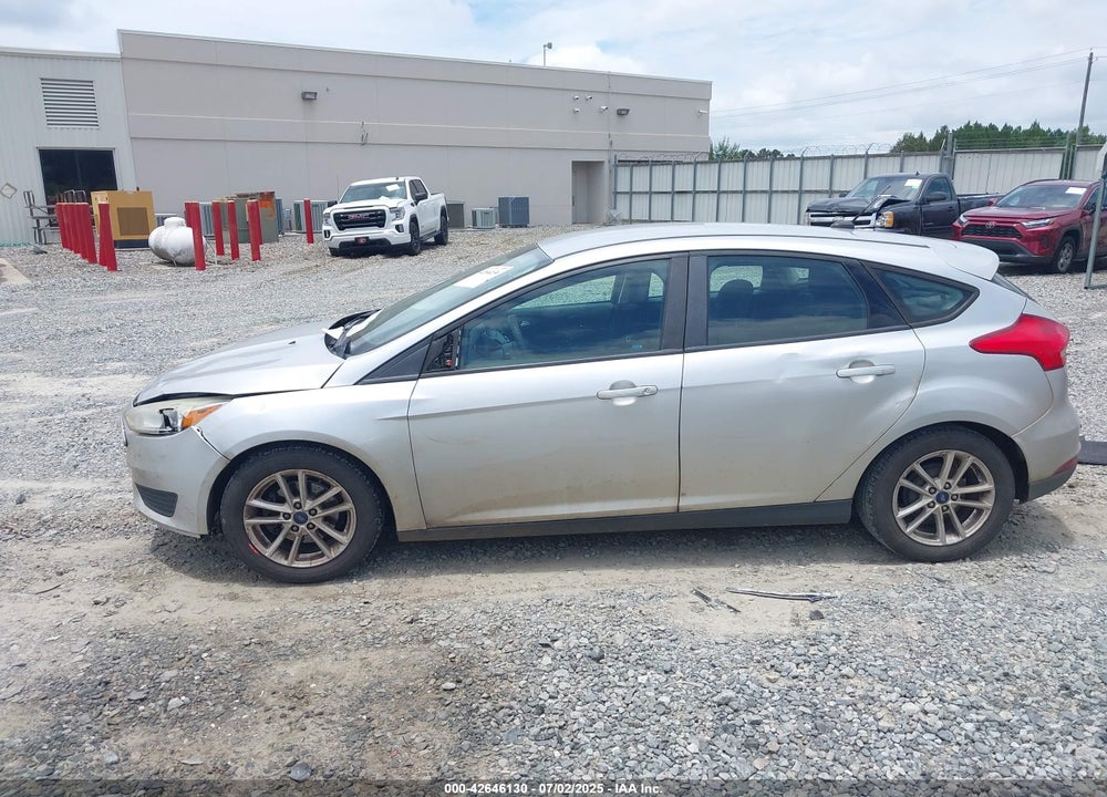 2015 FORD FOCUS SE VIN: 1FADP3K21FL277640