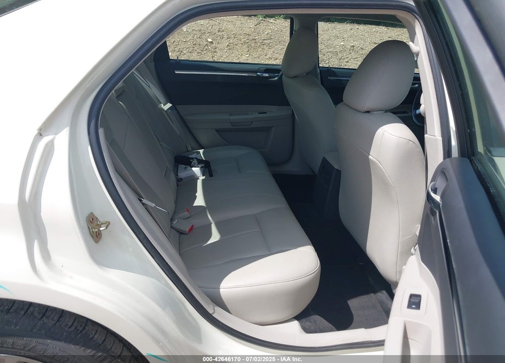 2006 CHRYSLER 300 VIN: 2C3KA53G36H528877