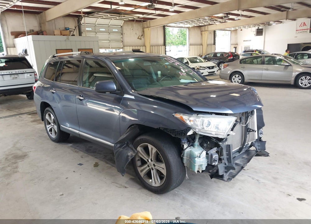 2011 TOYOTA HIGHLANDER LIMITED V6 VIN: 5TDYK3EH8BS026066