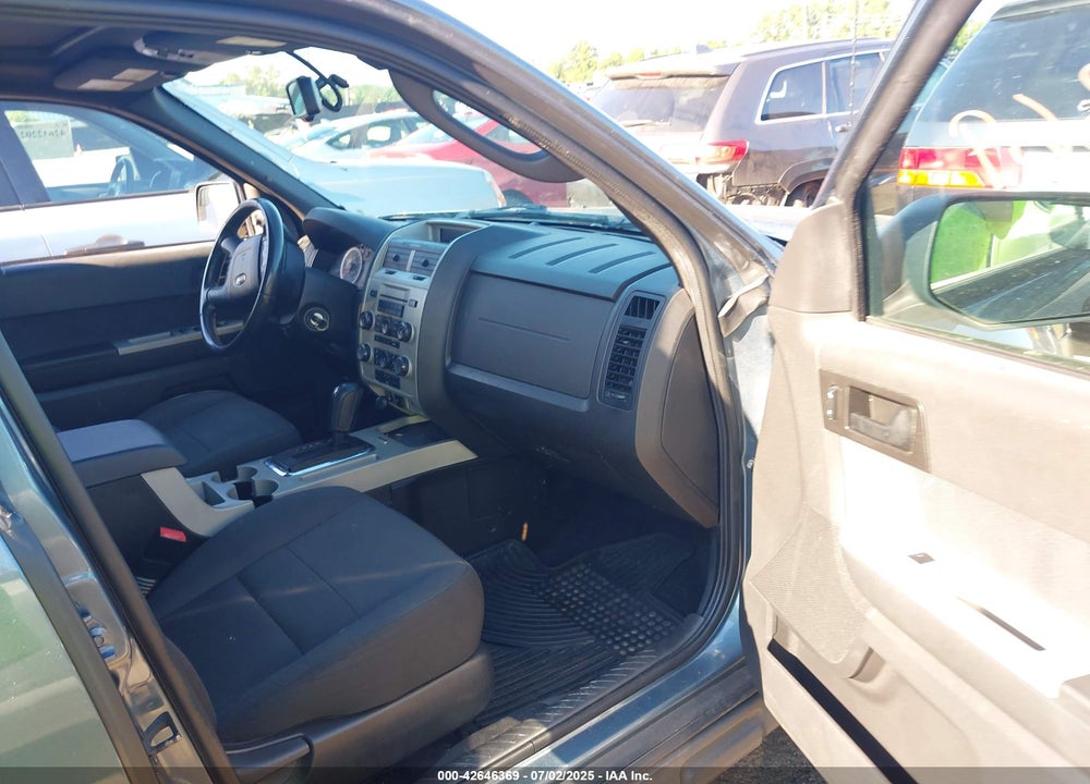 2010 FORD ESCAPE VIN: 1FMCU0DG7AKC94829