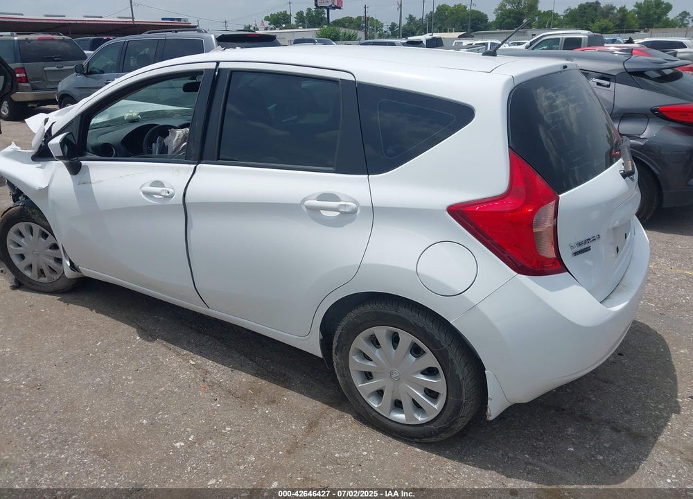 2015 NISSAN VERSA NOTE VIN: 3N1CE2CP0FL445419