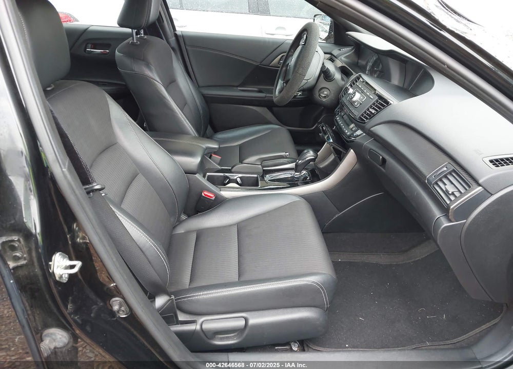2017 HONDA ACCORD VIN: 1HGCR2F5XHA005053