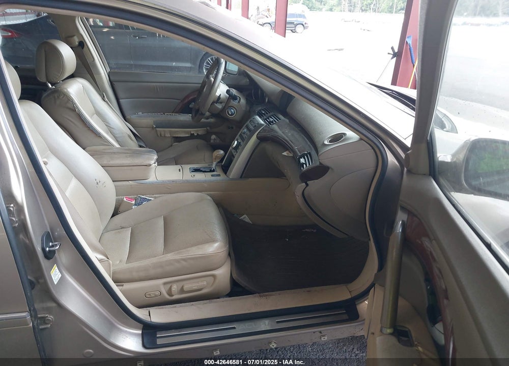 2006 ACURA RL VIN: JH4KB16516C010442