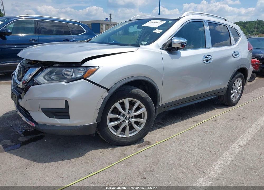 2018 NISSAN ROGUE VIN: KNMAT2MV2JP578025