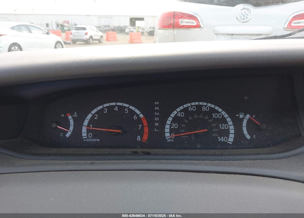 2001 TOYOTA AVALON XL VIN: 4T1BF28BX1U112562
