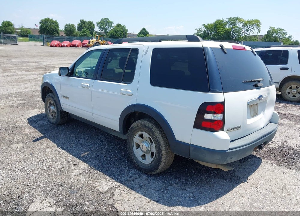 2007 FORD EXPLORER XLT VIN: 1FMEU63E57UA47477