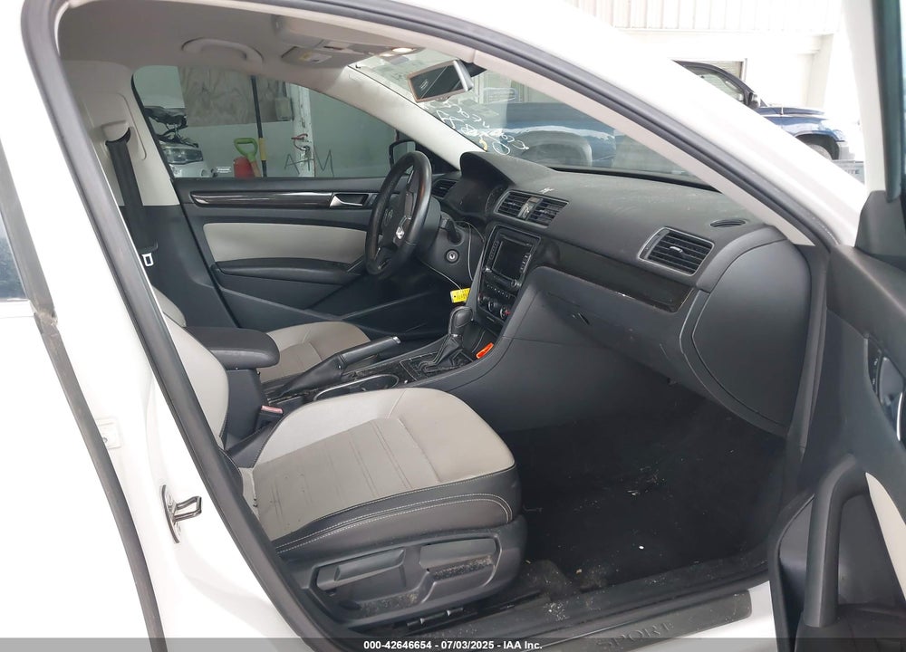 2014 VOLKSWAGEN PASSAT VIN: 1VWBT7A38EC078773