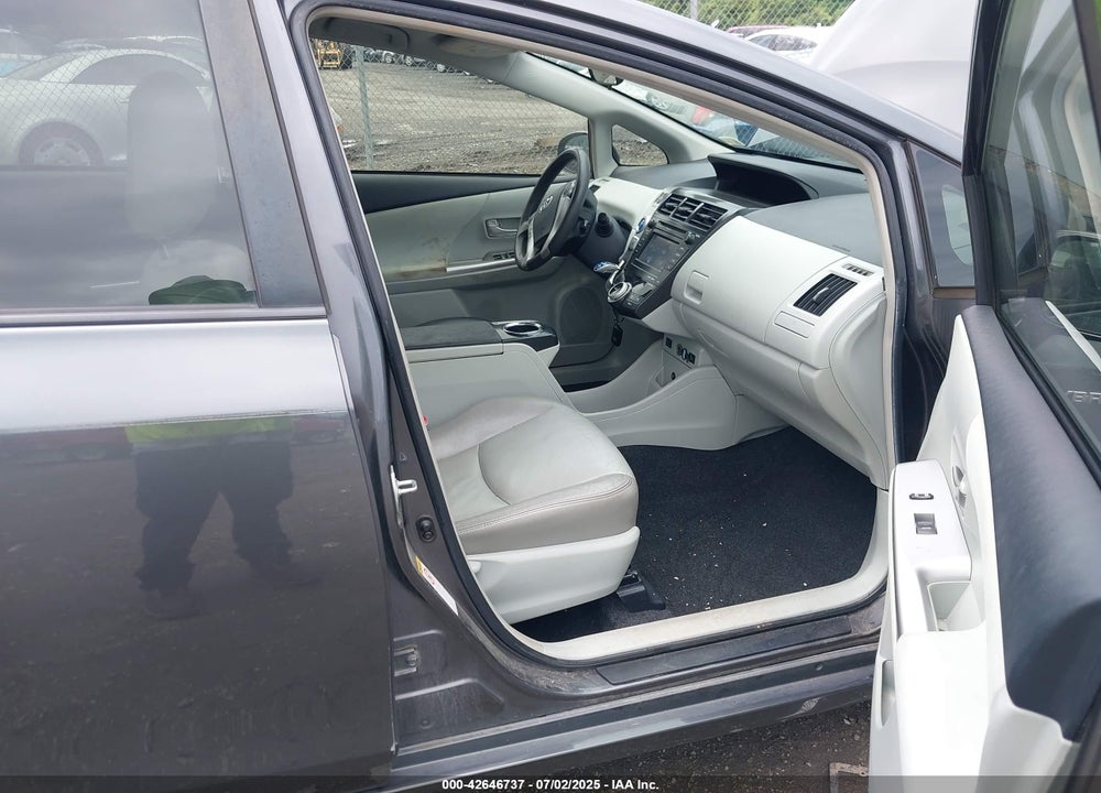 2013 TOYOTA PRIUS V VIN: JTDZN3EU4D3266115