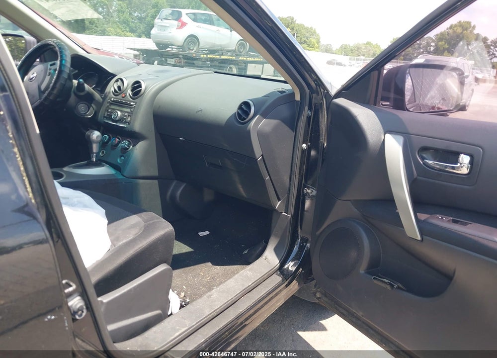 2011 NISSAN ROGUE S VIN: JN8AS5MV3BW271317