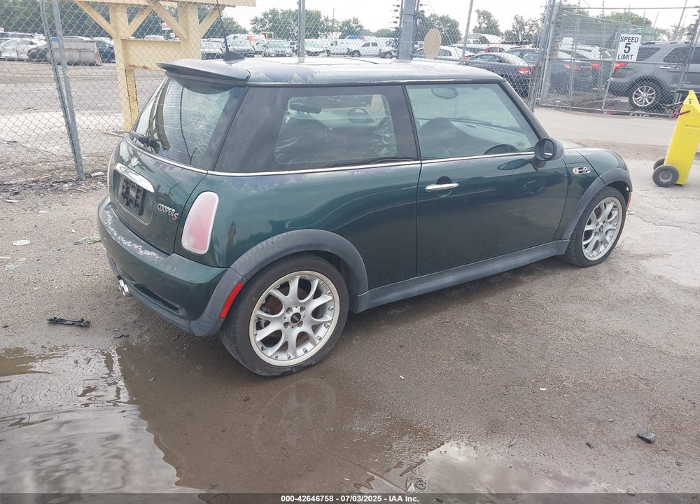 2006 MINI COOPER S VIN: WMWRE33586TJ36382