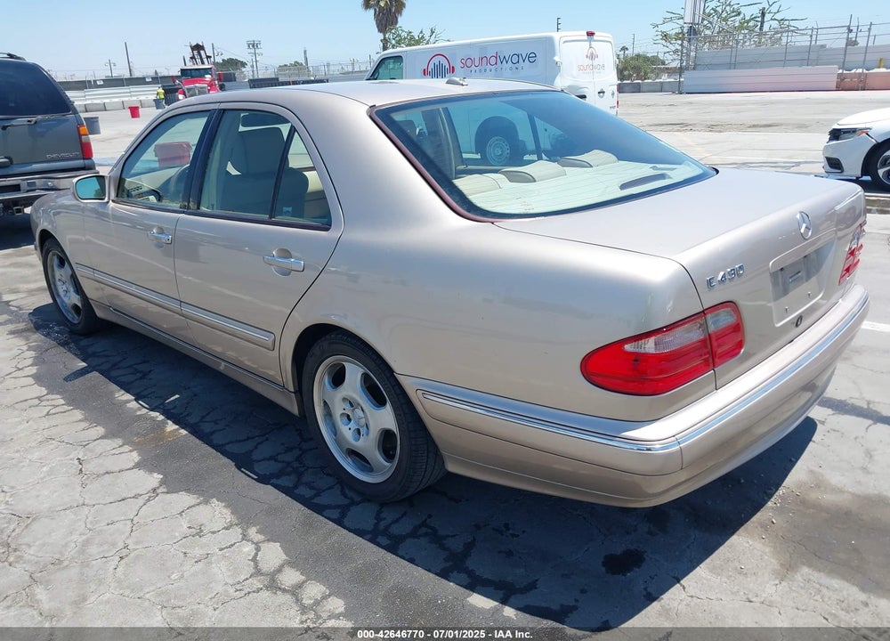 2000 MERCEDES-BENZ E 430 VIN: WDBJF70J5YB111968