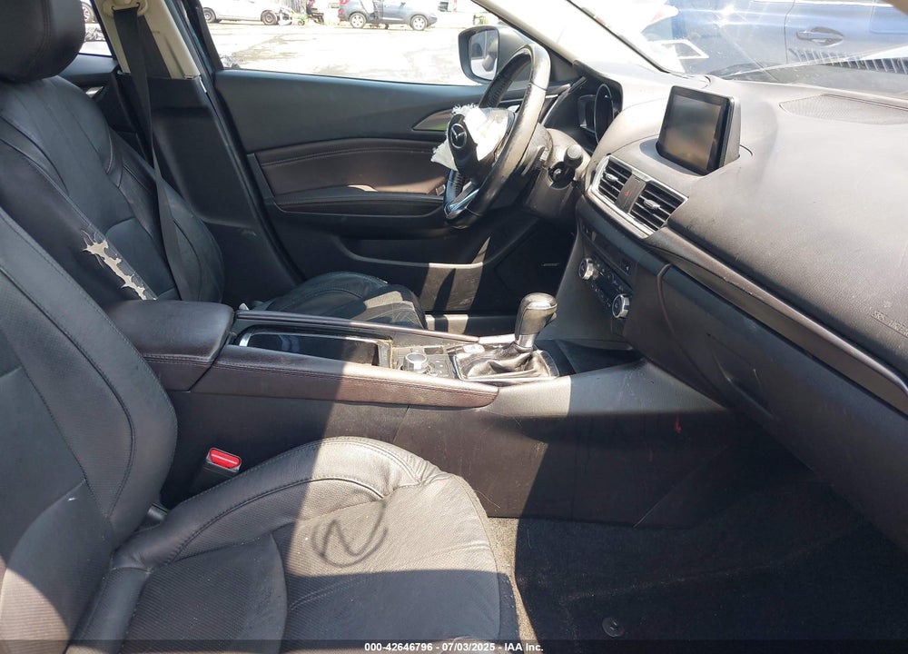 2018 MAZDA MAZDA3 VIN: 3MZBN1W37JM178078
