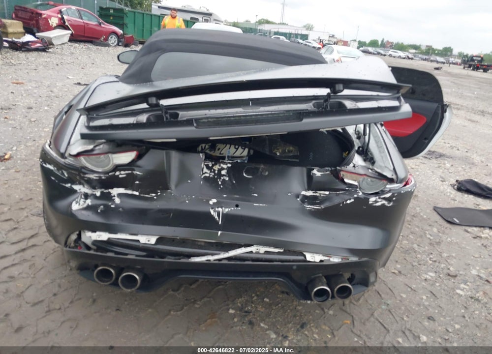 2014 JAGUAR F-TYPE VIN: SAJWA6GL6EMK00988