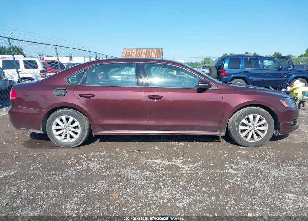 2013 VOLKSWAGEN PASSAT VIN: 1VWAP7A32DC130705