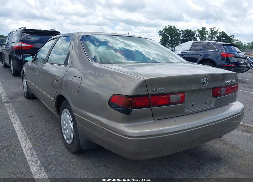 1999 TOYOTA CAMRY LE VIN: 4T1BG22K5XU571948