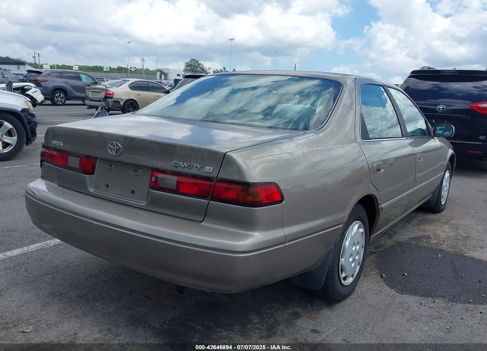 1999 TOYOTA CAMRY LE VIN: 4T1BG22K5XU571948