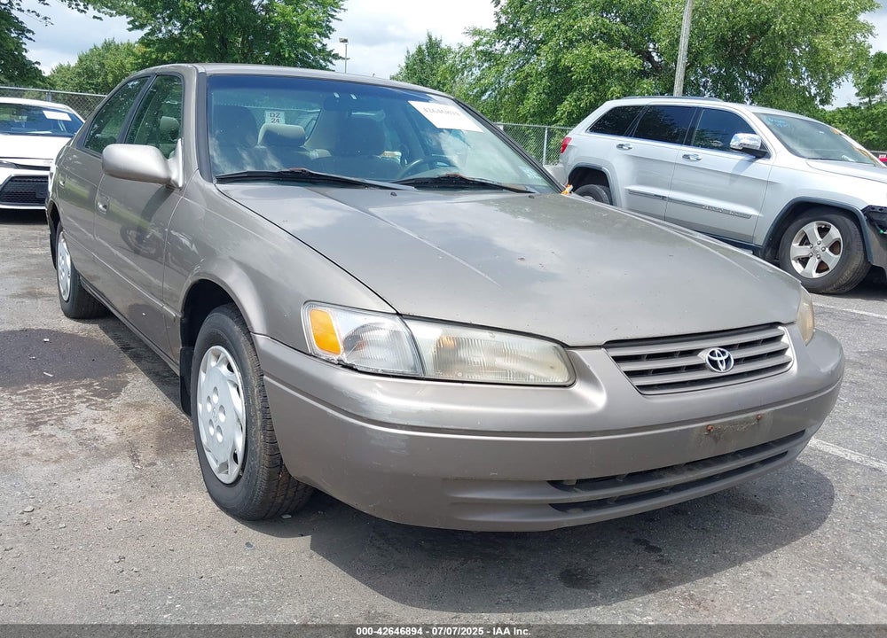 1999 TOYOTA CAMRY LE VIN: 4T1BG22K5XU571948