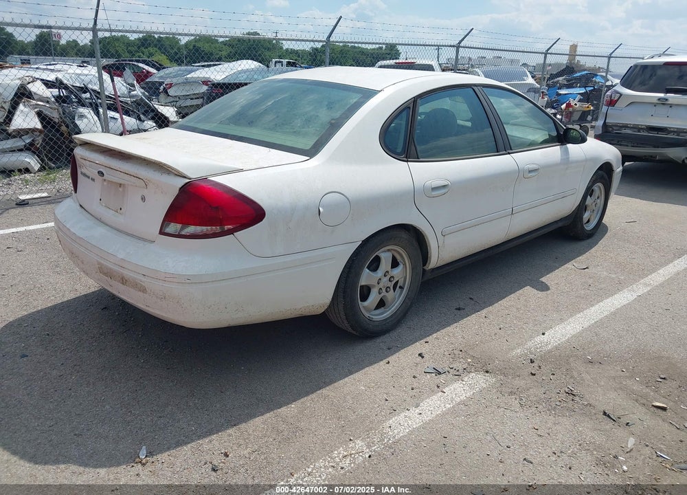 2005 FORD TAURUS SE VIN: 1FAFP53255A304254