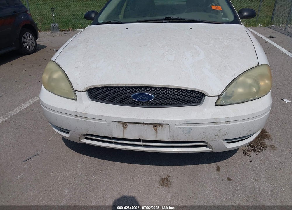 2005 FORD TAURUS SE VIN: 1FAFP53255A304254