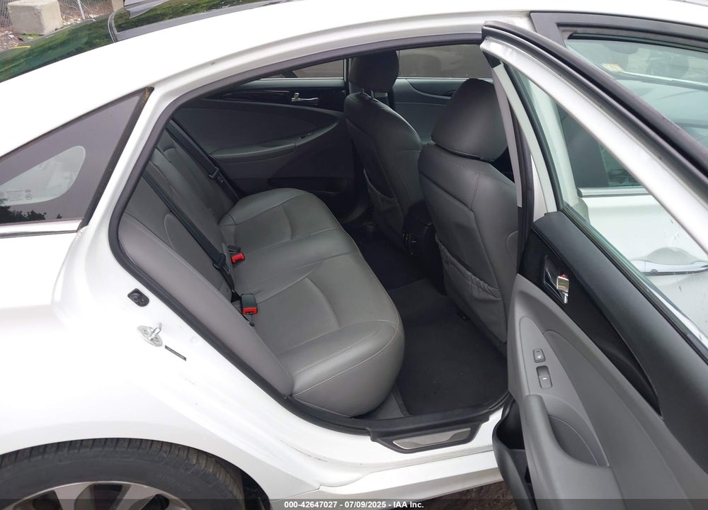 2014 HYUNDAI SONATA LIMITED VIN: 5NPEC4AC5EH838886