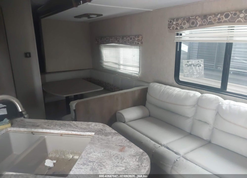 2019 COLEMAN OTHER VIN: 4YDT31426KH932968