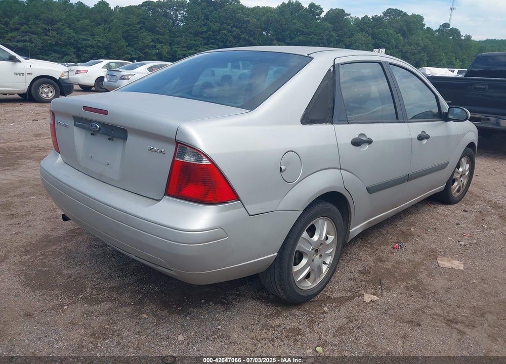 2005 FORD FOCUS ZX4 VIN: 1FAFP34N95W101125