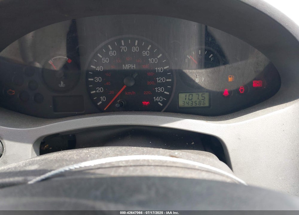 2005 FORD FOCUS ZX4 VIN: 1FAFP34N95W101125