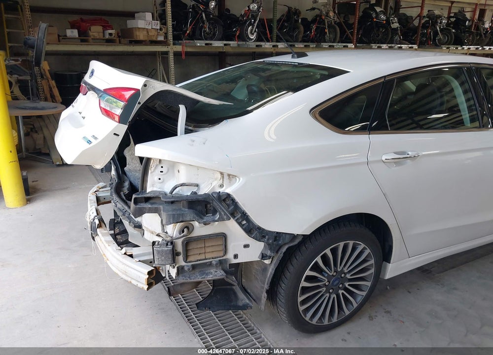 2017 FORD FUSION VIN: 3FA6P0T91HR220913