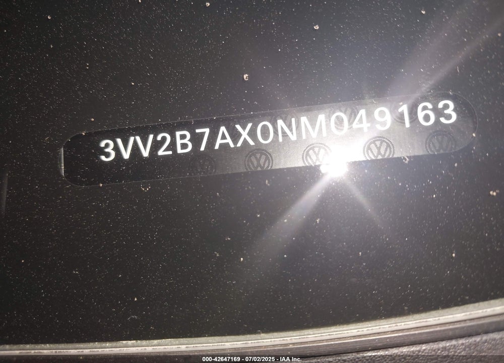 2022 VOLKSWAGEN TIGUAN VIN: 3VV2B7AX0NM049163