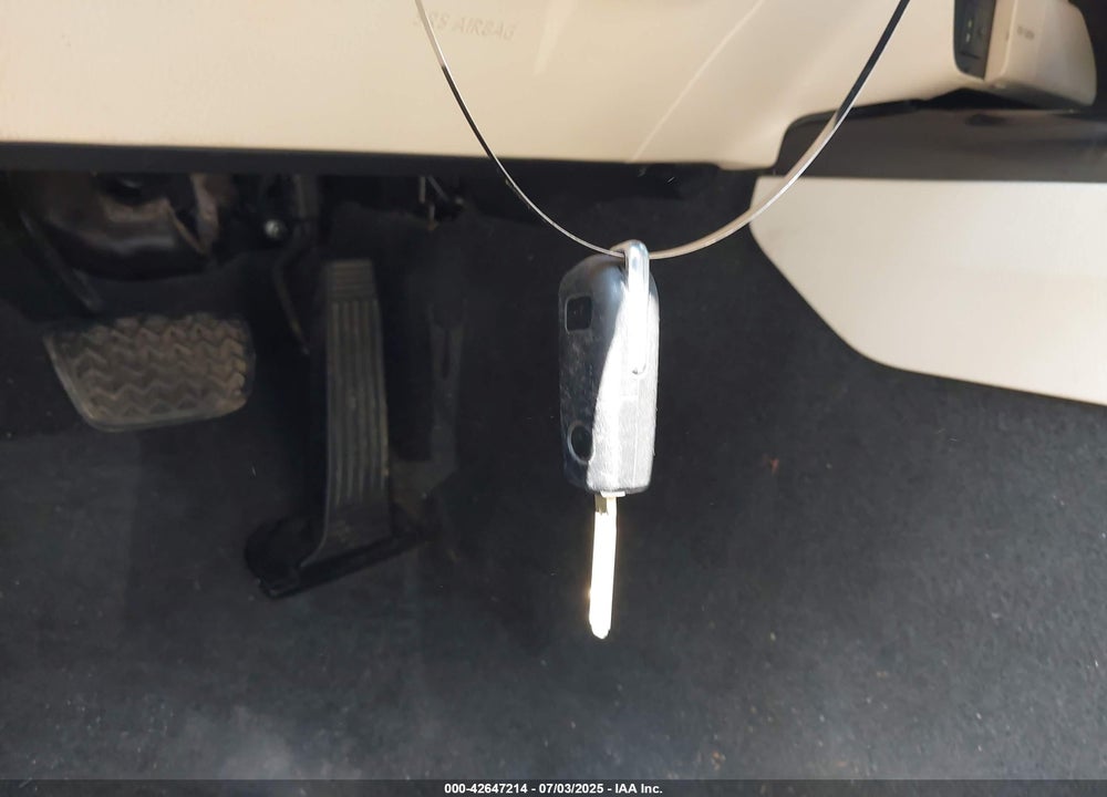 2018 TOYOTA CAMRY VIN: 4T1B11HK8JU007334