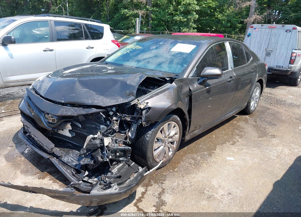 2018 TOYOTA CAMRY VIN: 4T1B11HK8JU007334