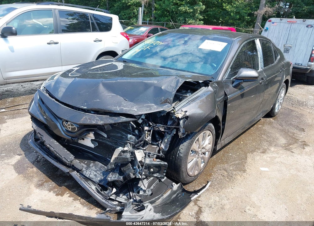 2018 TOYOTA CAMRY VIN: 4T1B11HK8JU007334