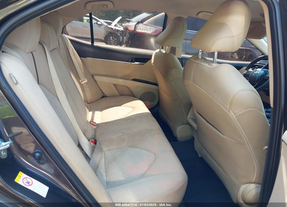 2018 TOYOTA CAMRY VIN: 4T1B11HK8JU007334