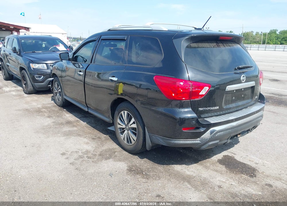 2017 NISSAN PATHFINDER SL VIN: 5N1DR2MNXHC649187