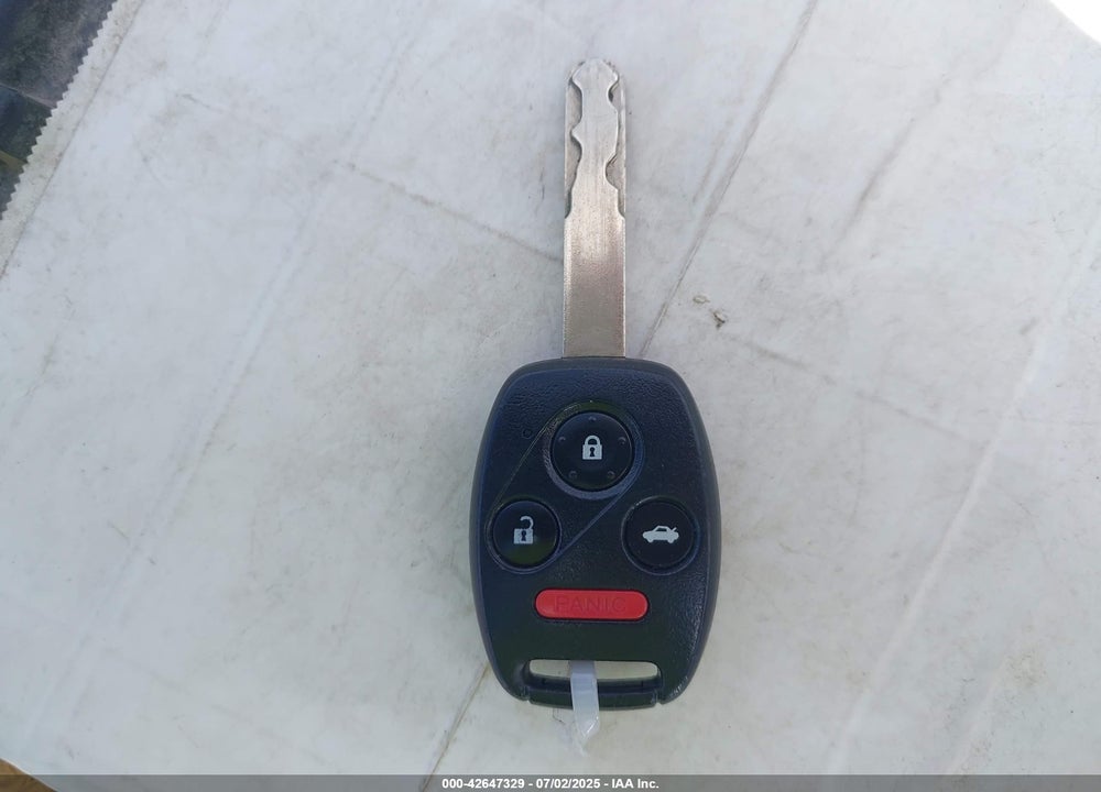 2004 HONDA ACCORD 2.4 LX VIN: 1HGCM56394A114581