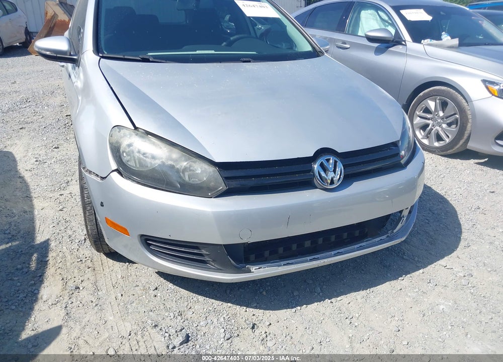 2011 VOLKSWAGEN GOLF VIN: WVWDB7AJ2BW057800
