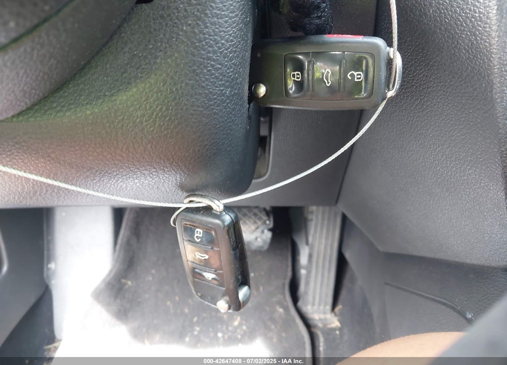 2014 VOLKSWAGEN JETTA VIN: 3VW2K7AJ7EM212611