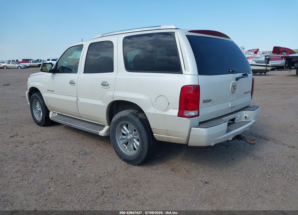 2005 CADILLAC ESCALADE STANDARD VIN: 1GYEK63N05R118430