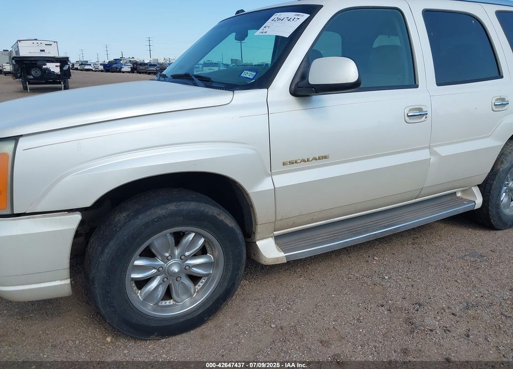 2005 CADILLAC ESCALADE STANDARD VIN: 1GYEK63N05R118430