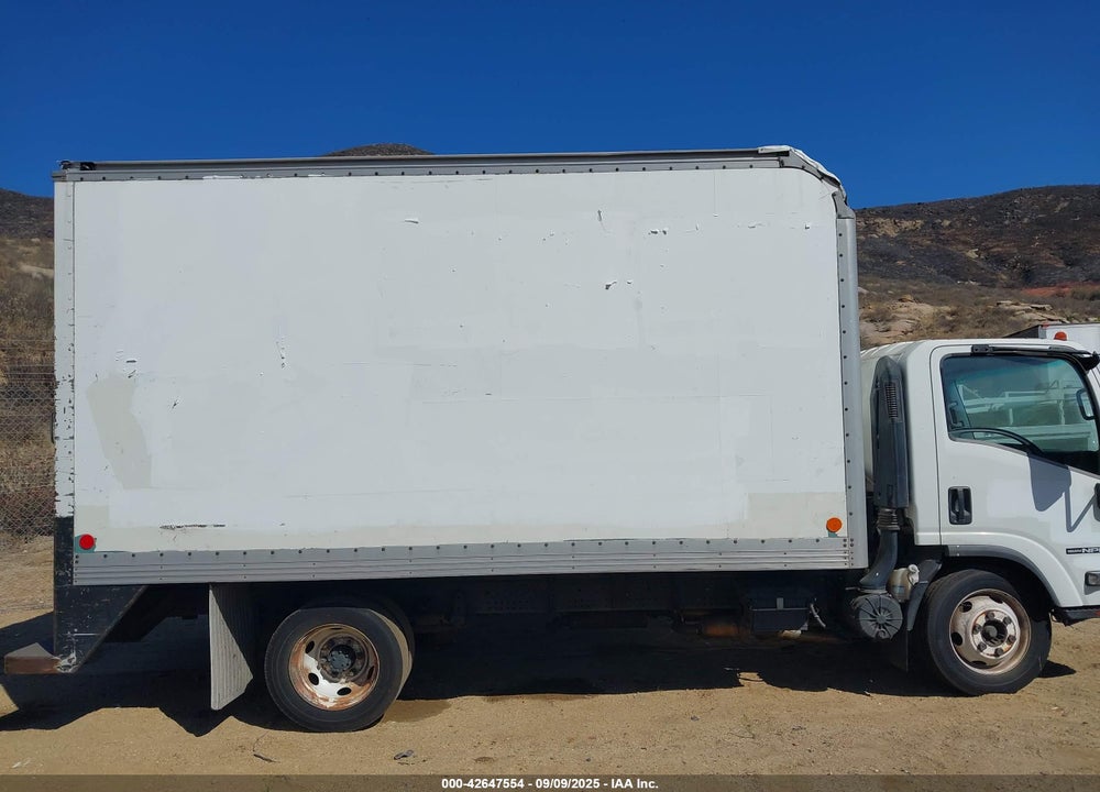 2013 ISUZU NPR HD GAS REG VIN: 54DC4W1B5DS803199