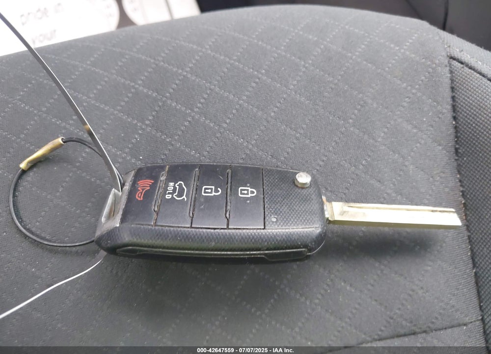 2017 KIA SORENTO VIN: 5XYPG4A37HG284646