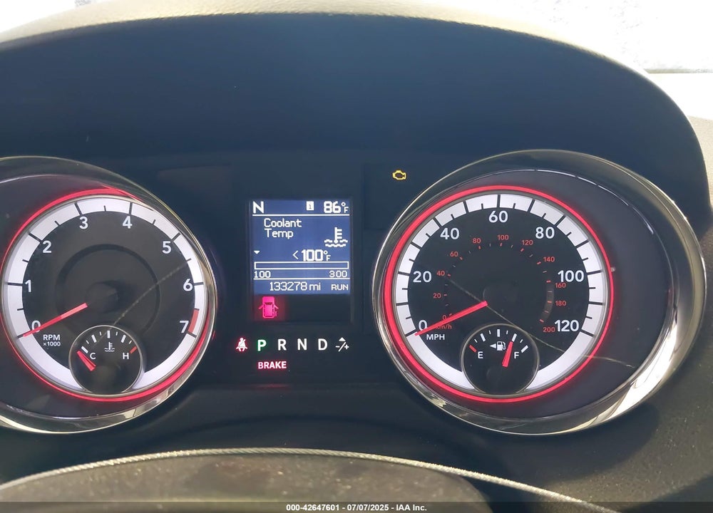 2011 DODGE GRAND CARAVAN VIN: 2D4RN5DG6BR660679
