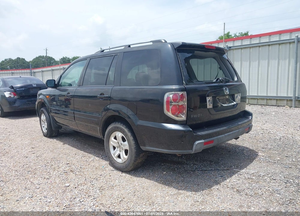 2008 HONDA PILOT VIN: 5FNYF282X8B015542