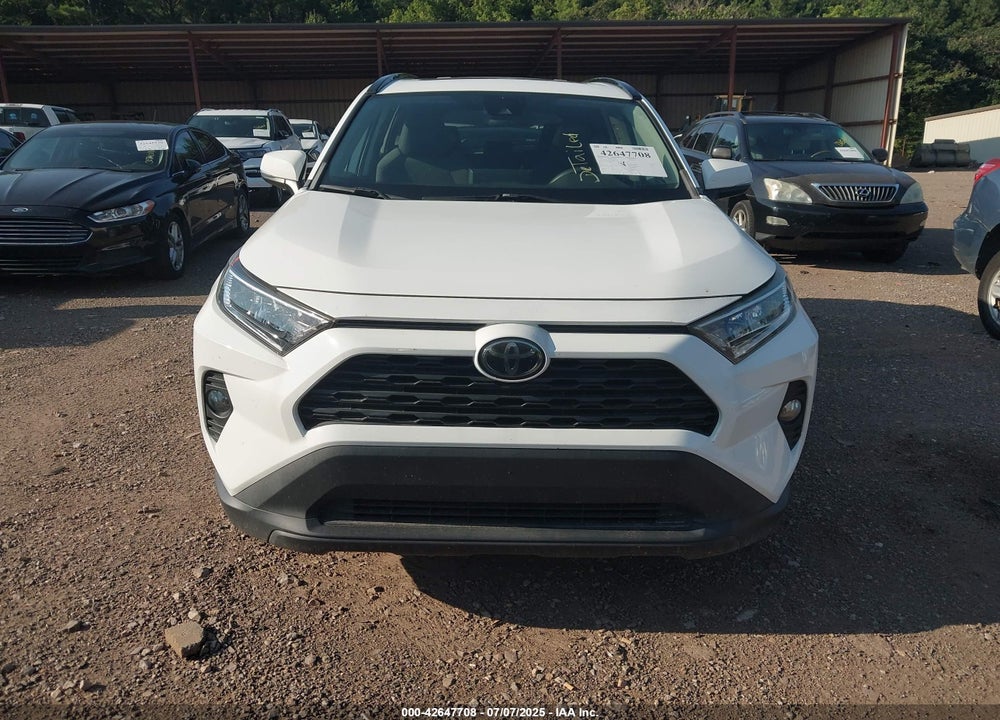 2019 TOYOTA RAV4 VIN: 2T3W1RFVXKW044228